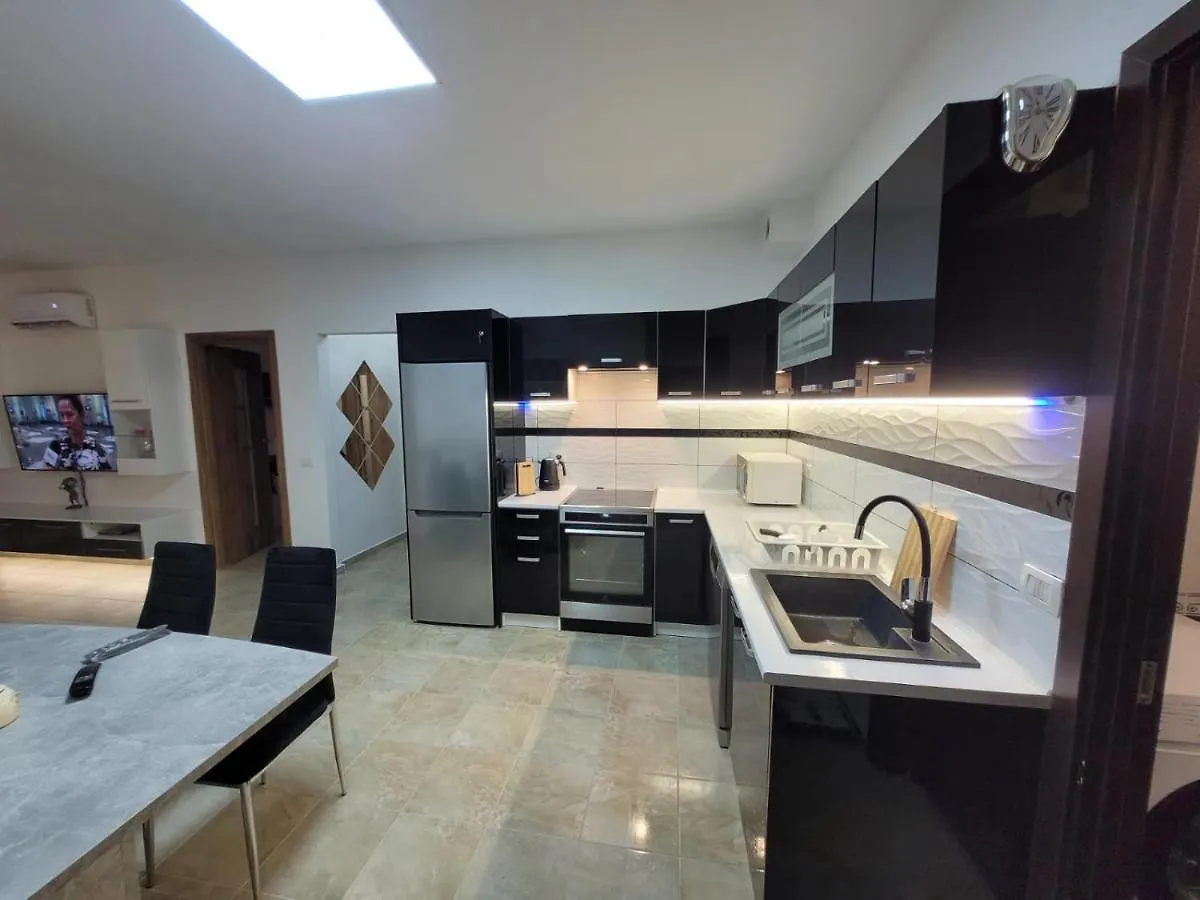 Apartament Paradise Sarandë 아파트